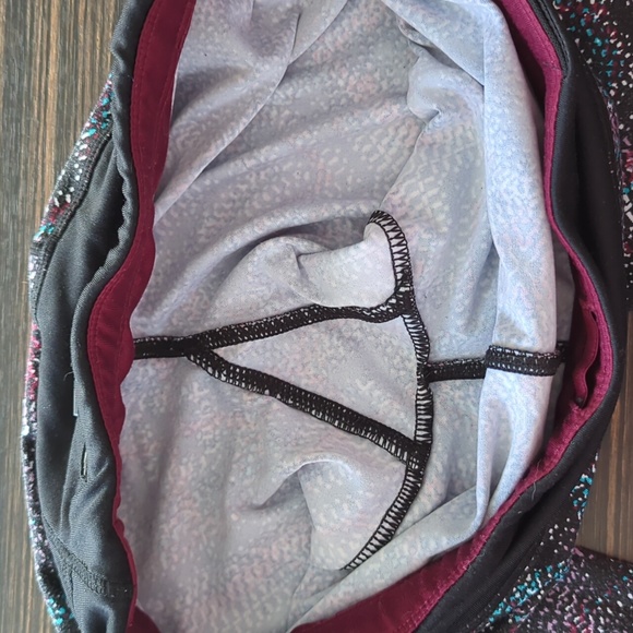 Ardene workout 3/4 leggings - Picture 4 of 7